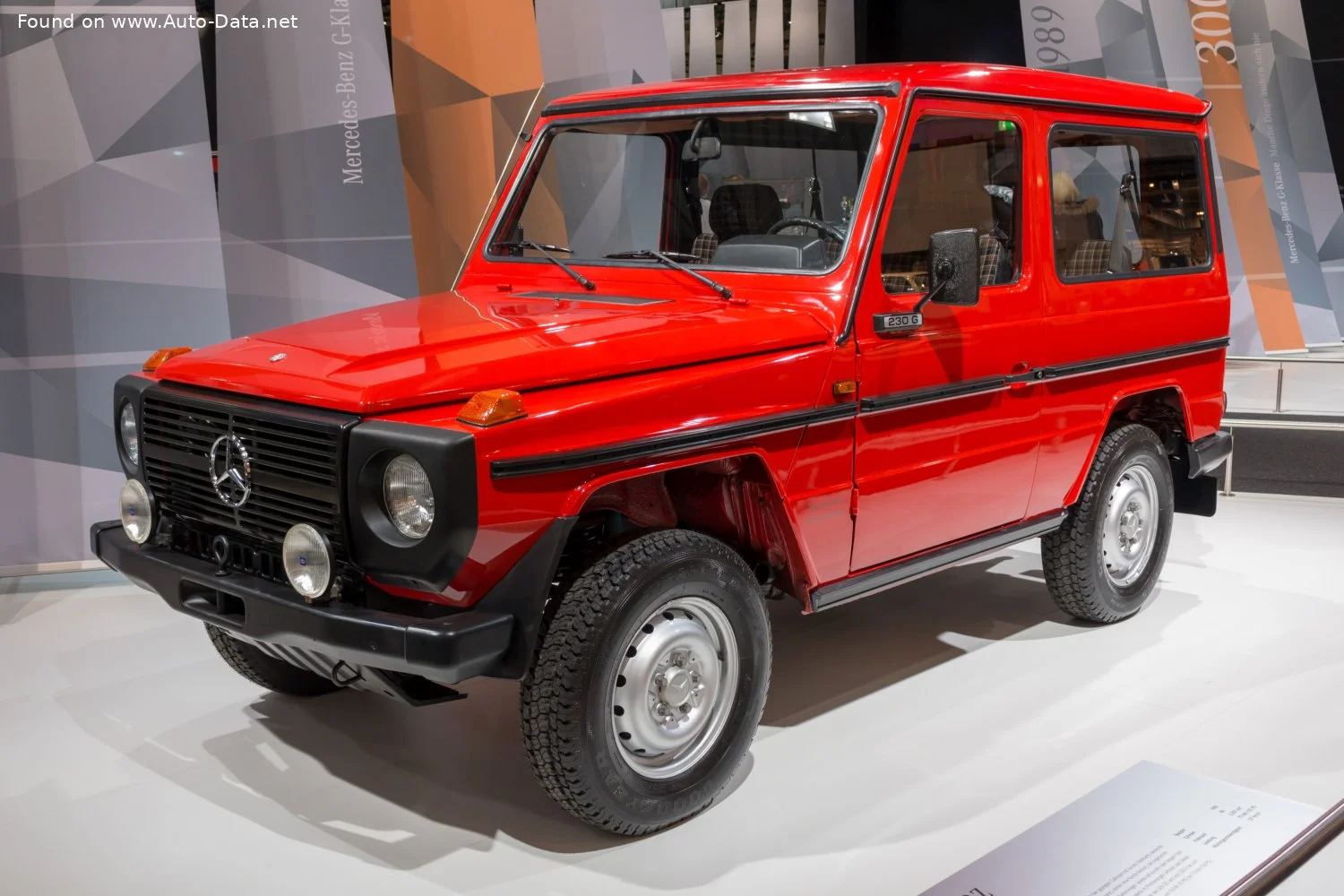 Mercedes-Benz G-class 230 G (90 Hp) 4WD1979 - 1982 - 1