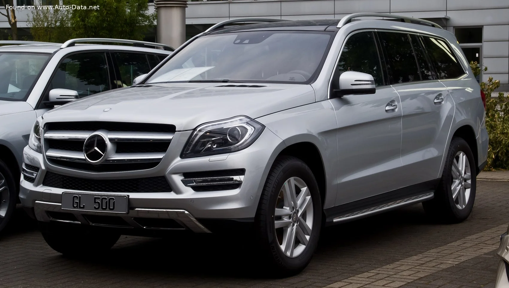 Mercedes-Benz GL AMG GL 63 (558 Hp) 4MATIC G-TRONIC2012 - 2015 thumbnail 5