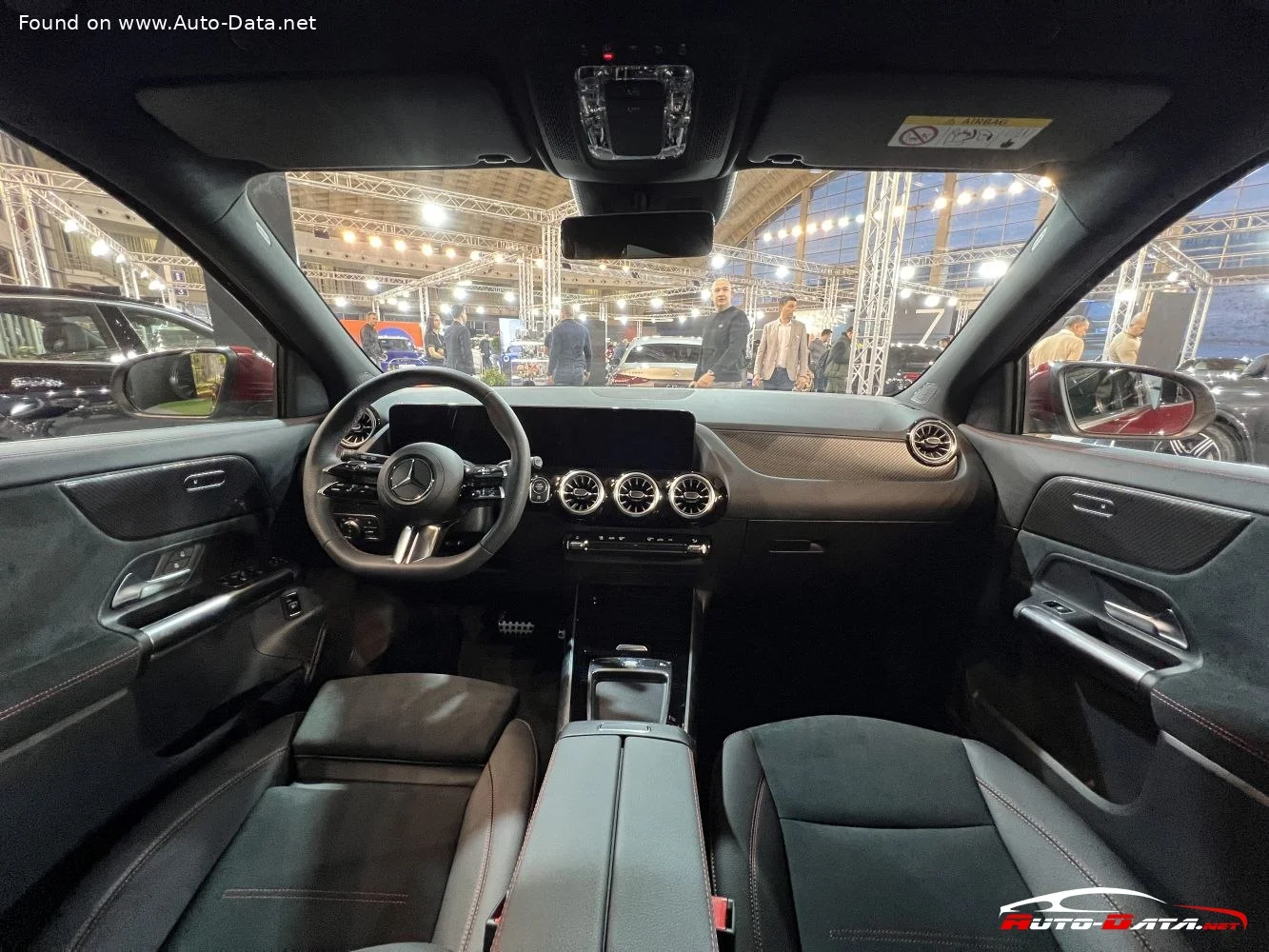 Mercedes-Benz GLA AMG GLA 35 (306 Hp) Mild Hybrid 4MATIC AMG SPEEDSHIFT DCT 8G2023 - thumbnail 17