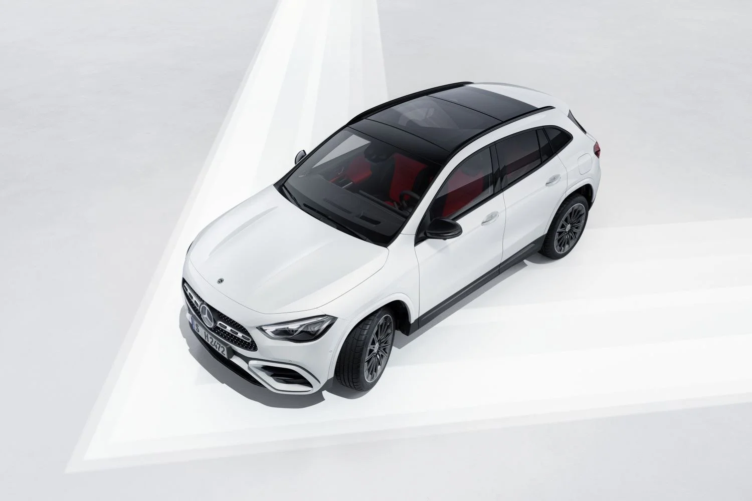 Mercedes-Benz GLA AMG GLA 35 (306 Hp) Mild Hybrid 4MATIC AMG SPEEDSHIFT DCT 8G2023 - thumbnail 3