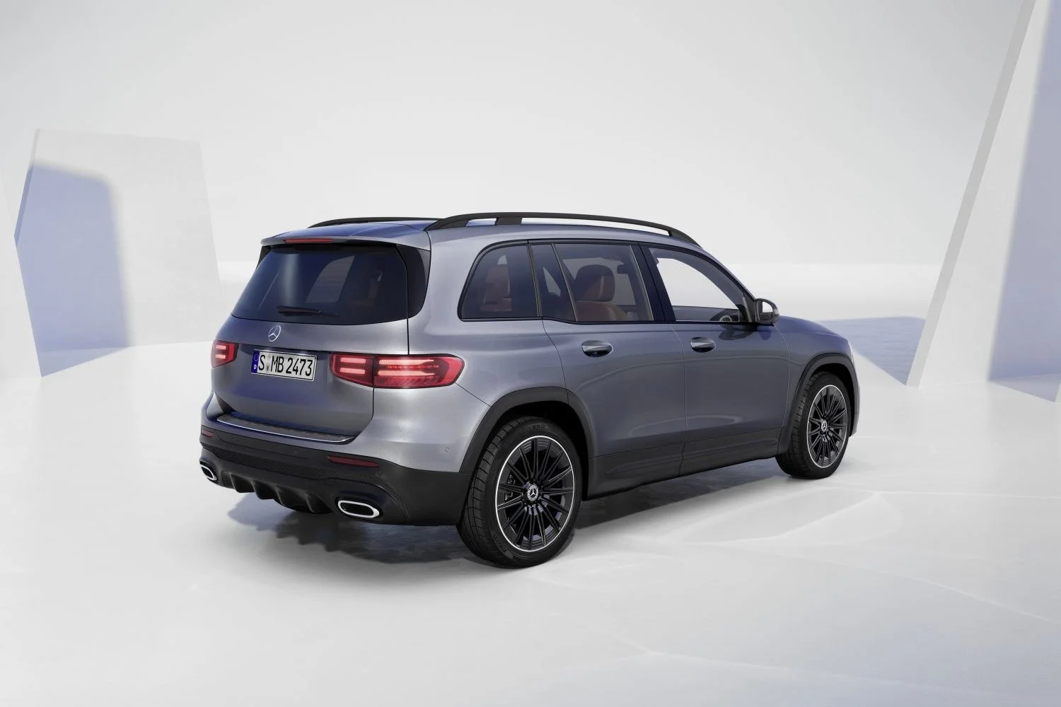 Mercedes-Benz GLB AMG GLB 35 (306 Hp) Mild Hybrid 4MATIC AMG SPEEDSHIFT DCT 8G2023 - thumbnail 4