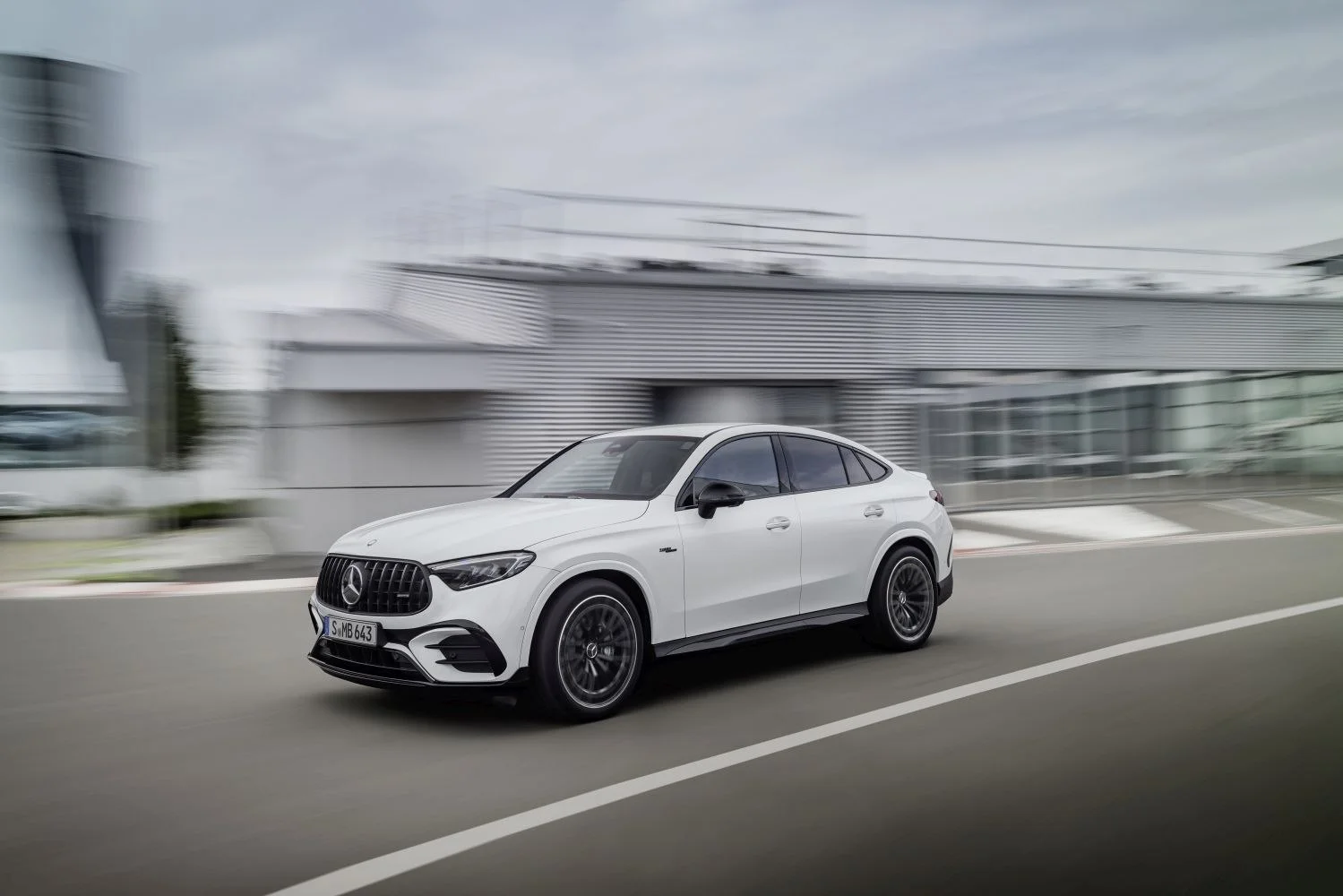 Mercedes-Benz GLC AMG GLC 43 (421 Hp) Mild Hybrid 4MATIC AMG SPEEDSHIFT MCT 9G2023 - - 1