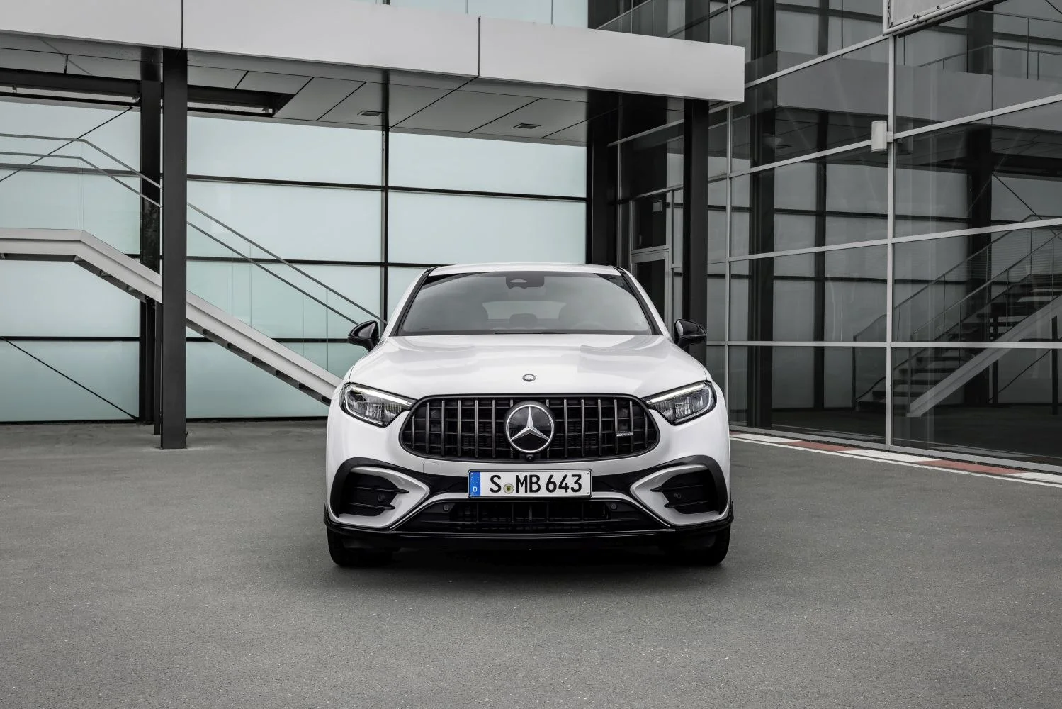 Mercedes-Benz GLC AMG GLC 43 (421 Hp) Mild Hybrid 4MATIC AMG SPEEDSHIFT MCT 9G2023 - thumbnail 12