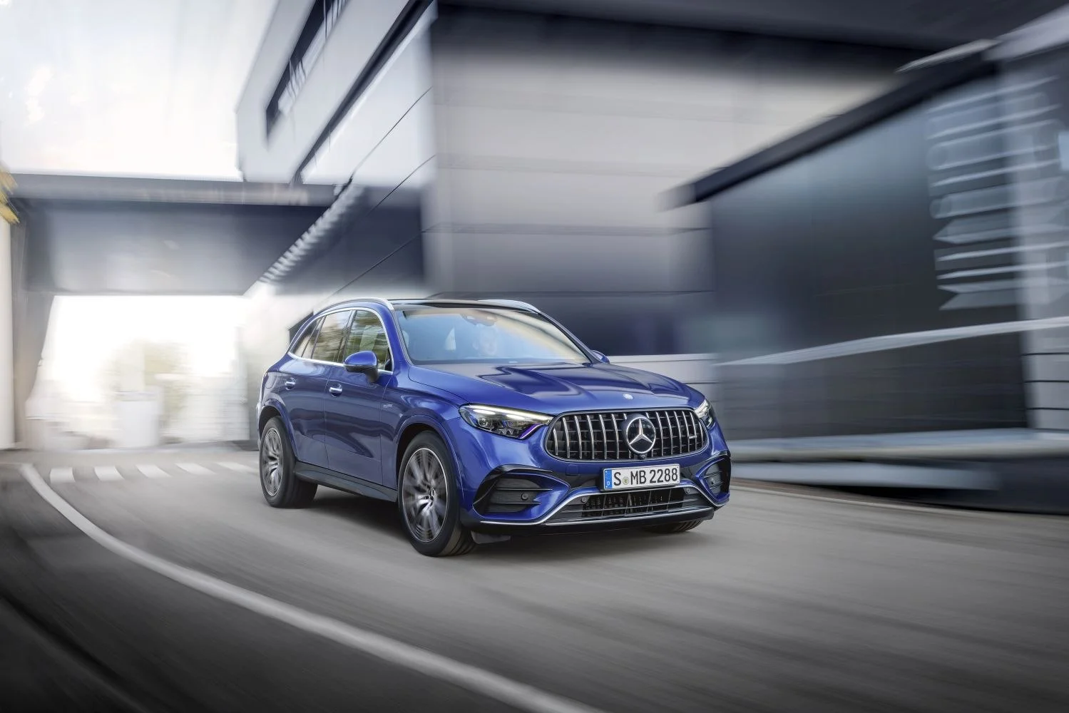 Mercedes-Benz GLC AMG GLC 43 (421 Hp) Mild Hybrid 4MATIC AMG SPEEDSHIFT MCT 9G2023 - thumbnail 2