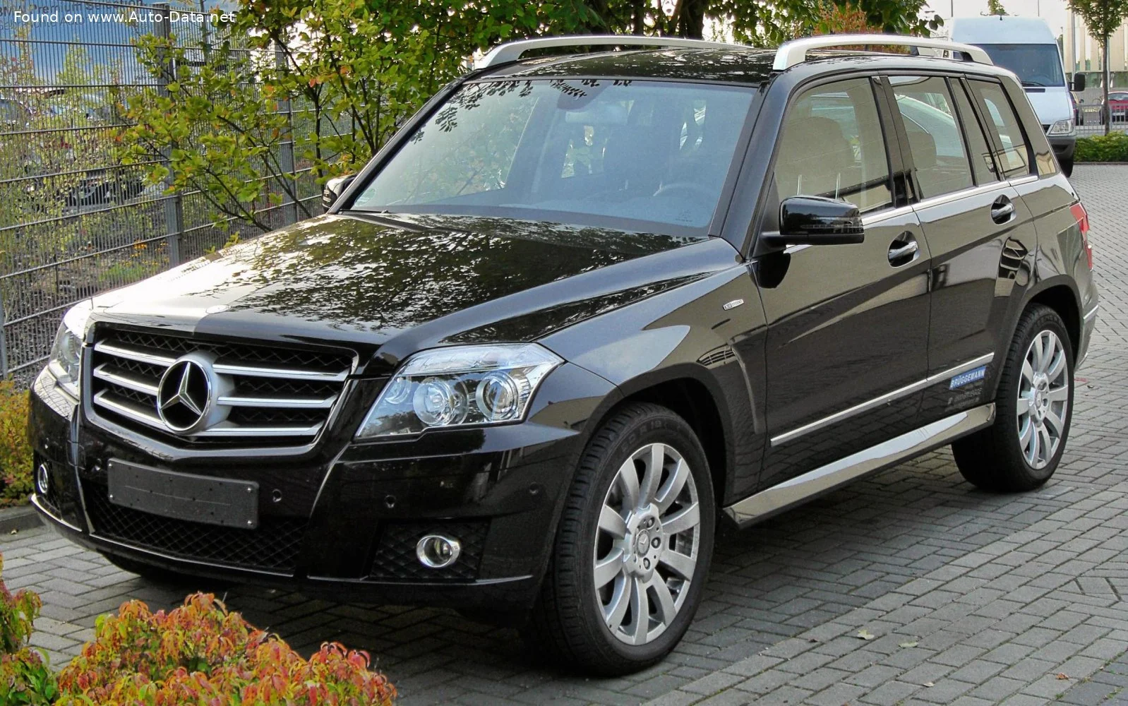 Mercedes-Benz GLK GLK 200 CDI BlueEFFICIENCY (143 Hp)2010 - 2011 thumbnail 9