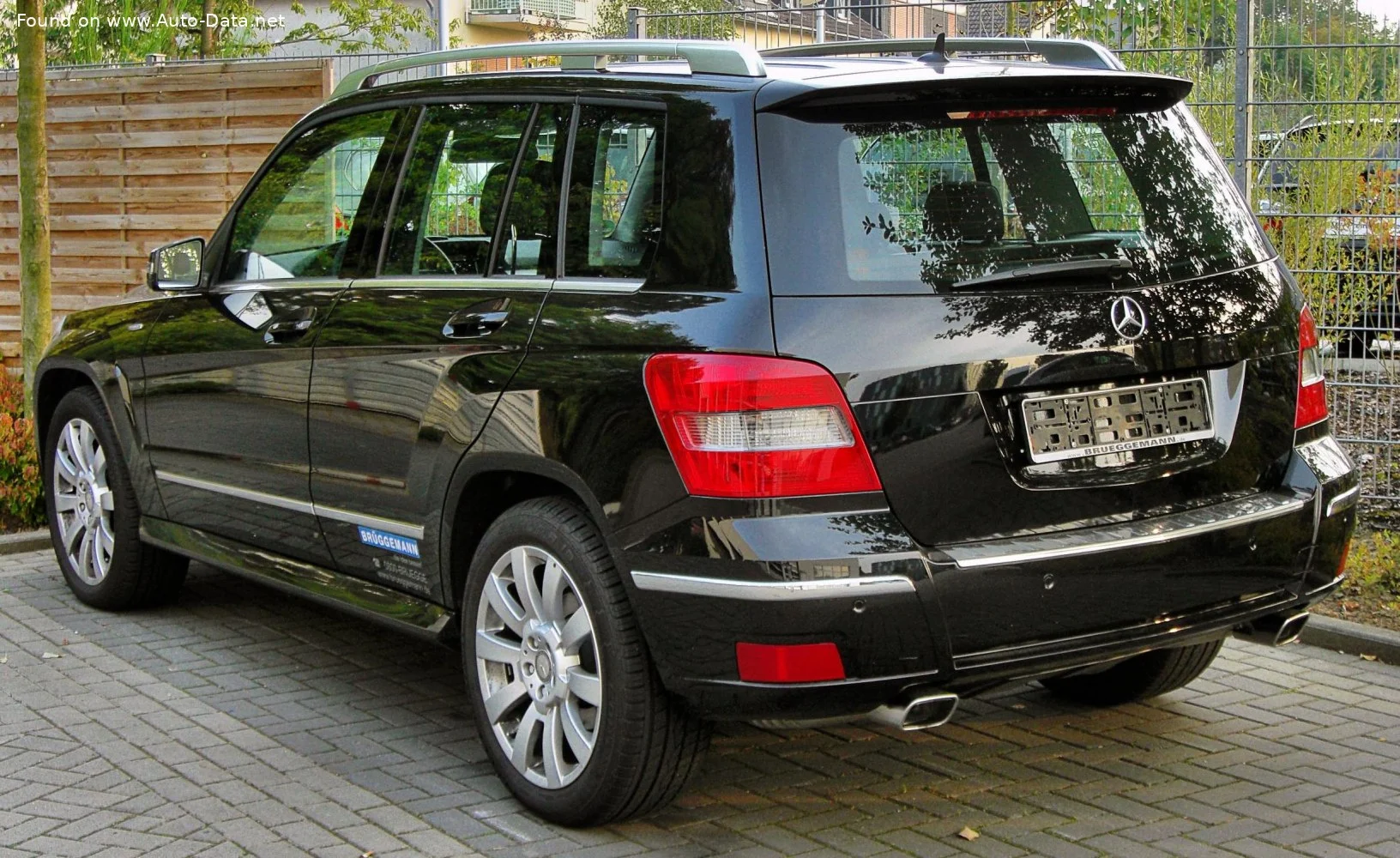 Mercedes-Benz GLK GLK 200 CDI BlueEFFICIENCY (143 Hp)2010 - 2011 thumbnail 10