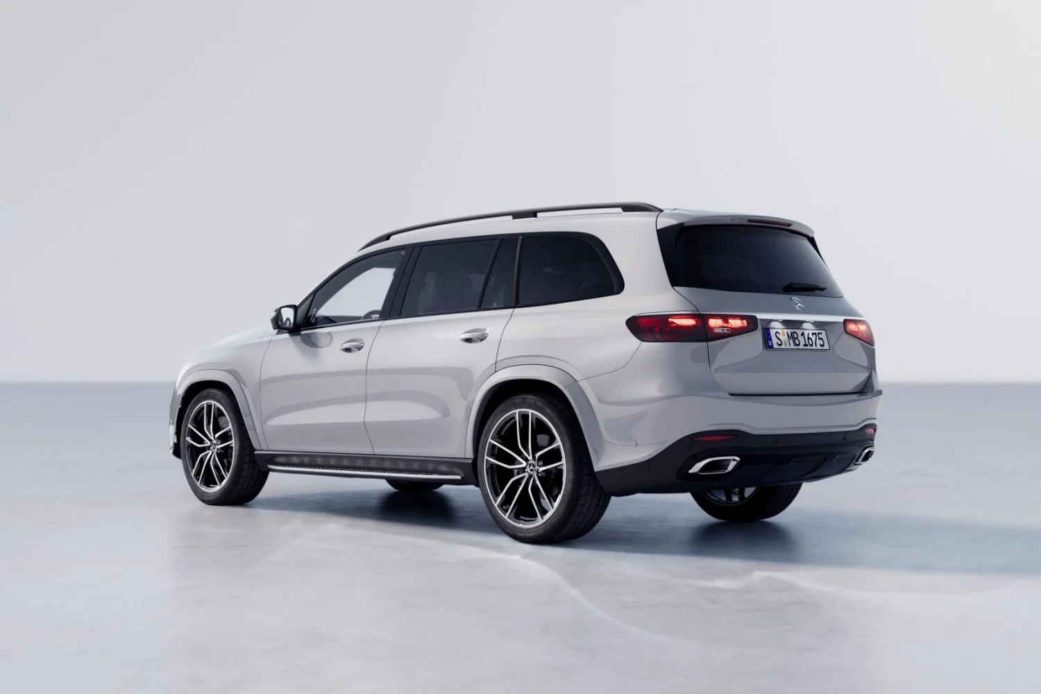 Mercedes-Benz GLS AMG GLS 63 V8 (612 Hp) Mild Hybrid 4MATIC+ AMG SPEEDSHIFT TCT 9G2023 - thumbnail 2