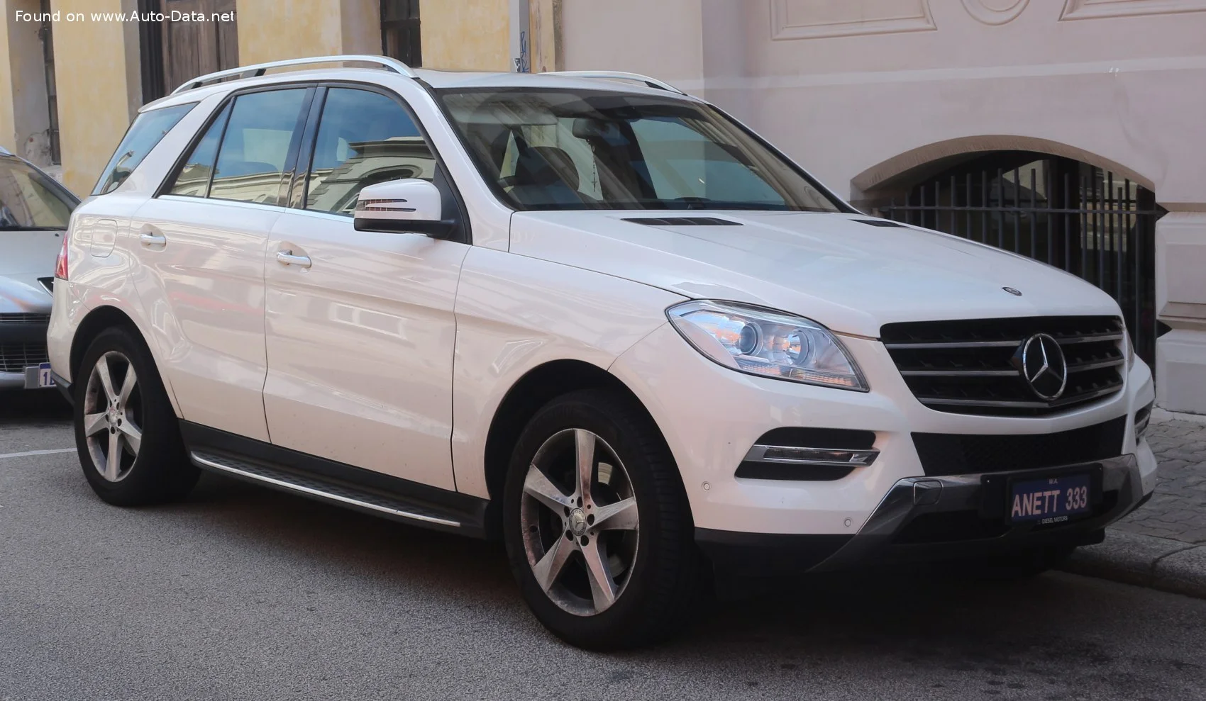 Mercedes-Benz M-class AMG ML 63 V8 (523 Hp) 4MATIC SPEEDSHIFT G-TRONIC2012 - 2015 - 1