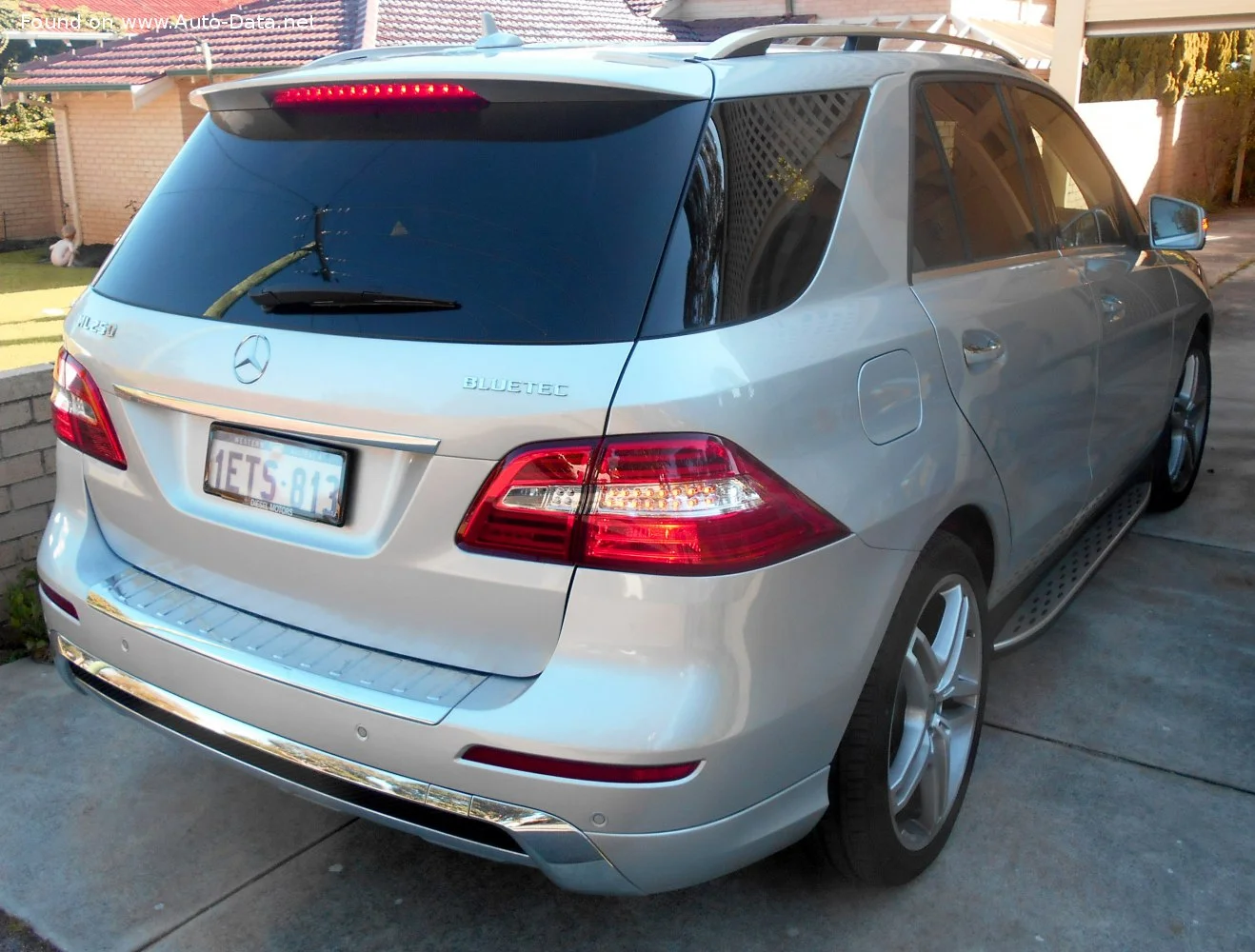 Mercedes-Benz M-class AMG ML 63 V8 (523 Hp) 4MATIC SPEEDSHIFT G-TRONIC2012 - 2015 thumbnail 4