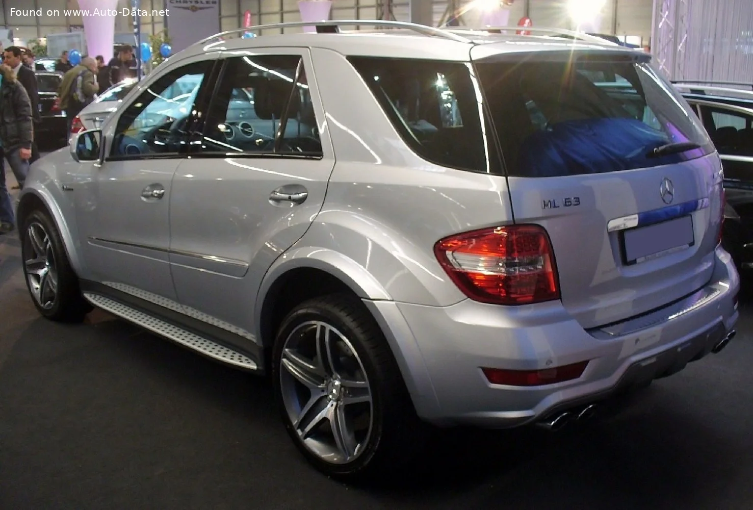 Mercedes-Benz M-class AMG ML 63 V8 (510 Hp) 4MATIC 7G-TRONIC AMG SPEEDSHIFT2008 - 2010 thumbnail 2