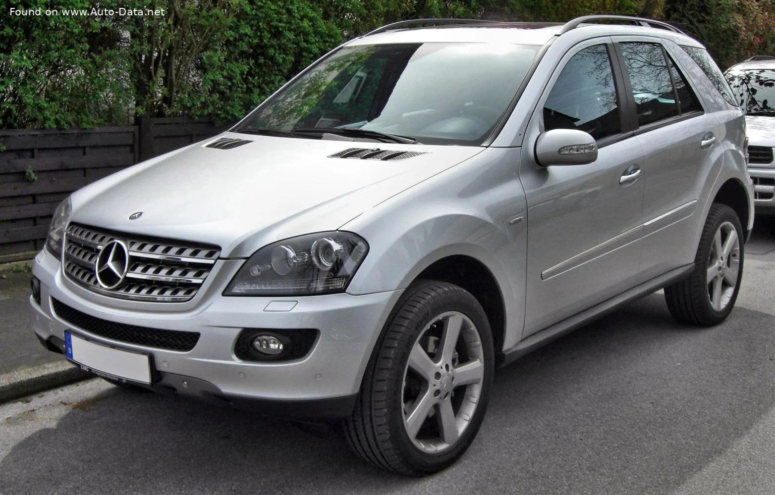 Mercedes-Benz M-class AMG ML 63 V8 (510 Hp) 4MATIC 7G-TRONIC AMG SPEEDSHIFT2006 - 2008 - 1