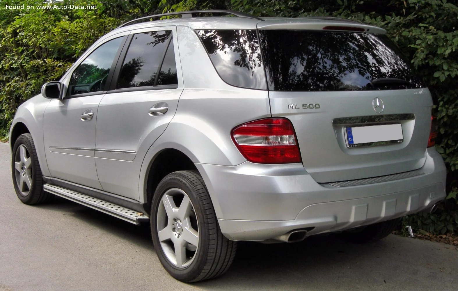 Mercedes-Benz M-class AMG ML 63 V8 (510 Hp) 4MATIC 7G-TRONIC AMG SPEEDSHIFT2006 - 2008 thumbnail 6
