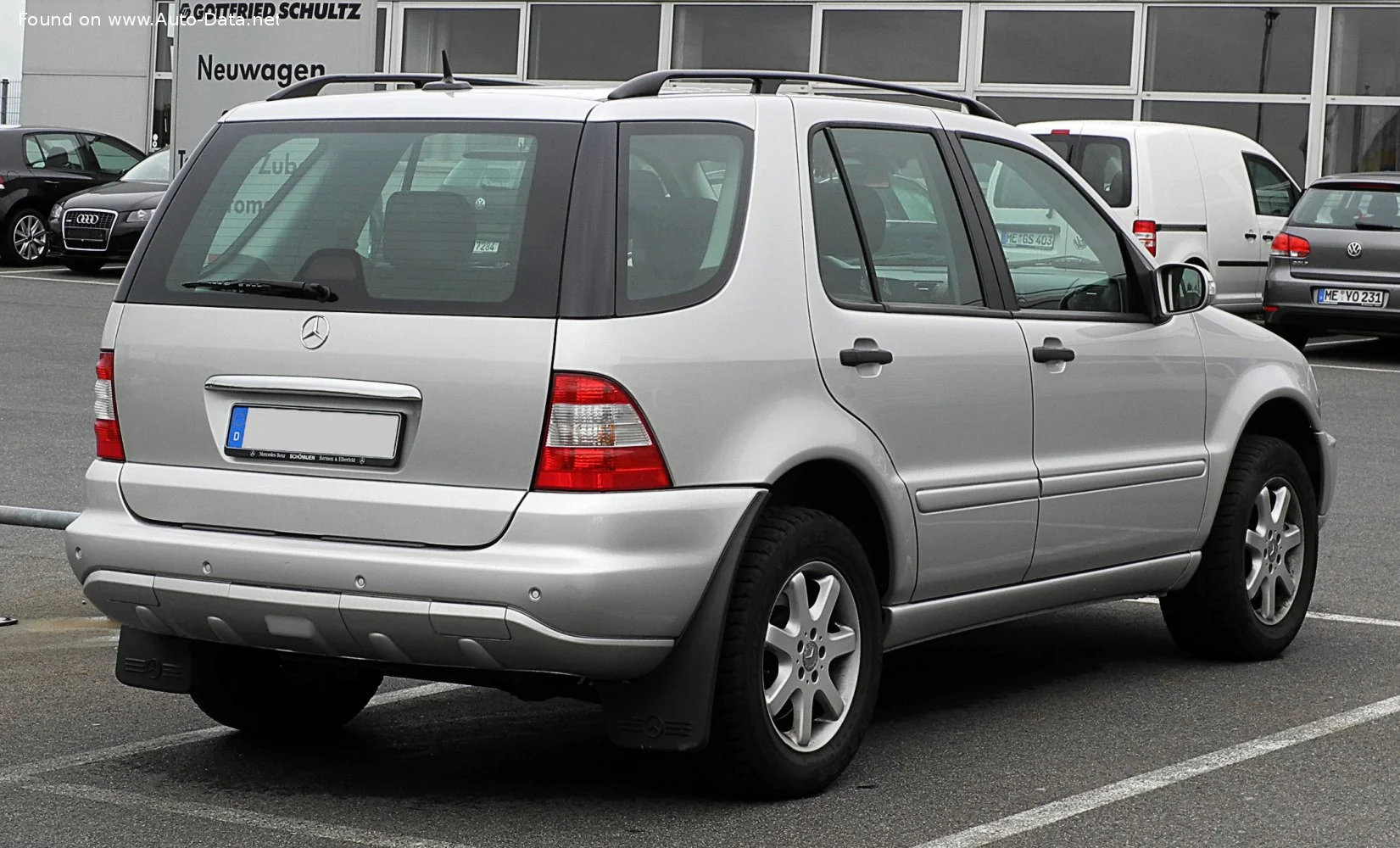 Mercedes-Benz M-class AMG ML 55 V8 (347 Hp) 4MATIC 5G-TRONIC2001 - 2005 thumbnail 2