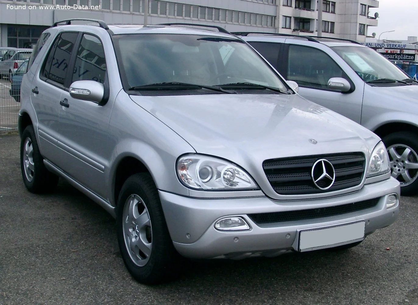 Mercedes-Benz M-class AMG ML 55 V8 (347 Hp) 4MATIC 5G-TRONIC2001 - 2005 thumbnail 5