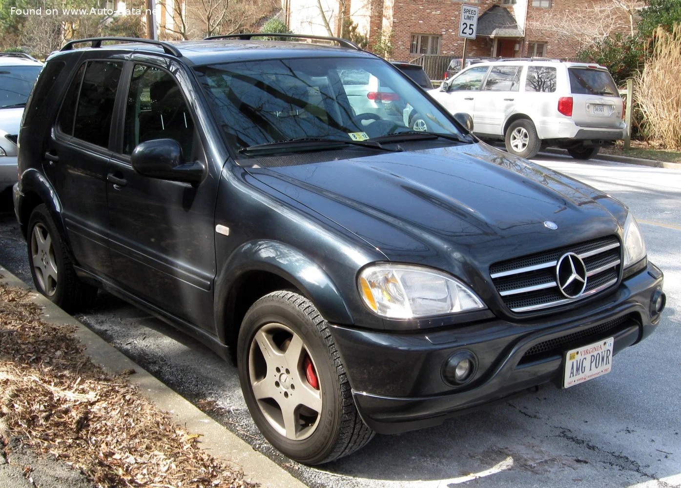 Mercedes-Benz M-class AMG ML 55 V8 (347 Hp) 4MATIC 5G-TRONIC1999 - 2001 thumbnail 6