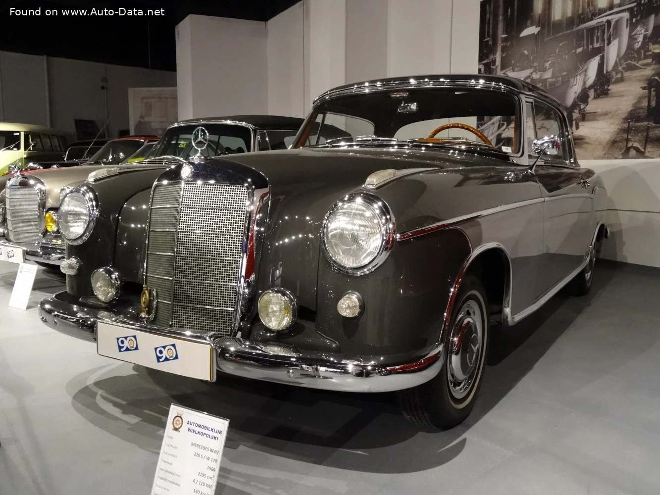 Mercedes-Benz Ponton 220 SE (115 Hp)1958 - 1959 thumbnail 2