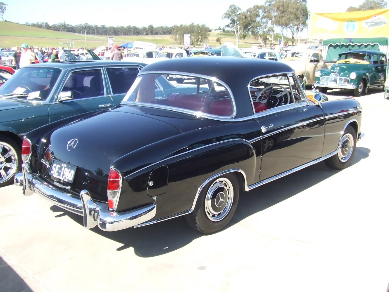 Mercedes-Benz Ponton 220 SE (115 Hp)1958 - 1959 thumbnail 5