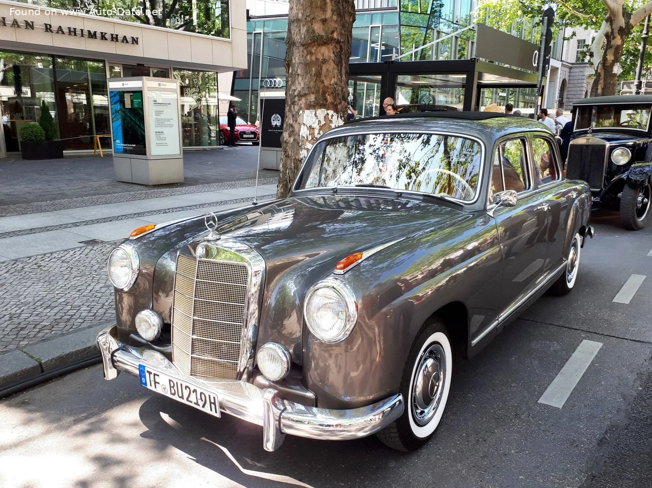 Mercedes-Benz Ponton 219 (85 Hp)1956 - 1957 thumbnail 3