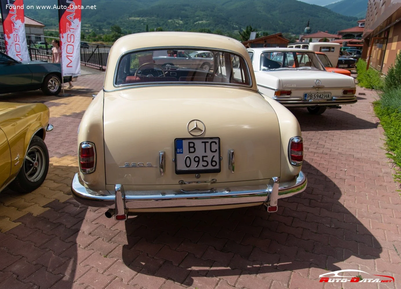 Mercedes-Benz Ponton 220 S (100 Hp)1956 - 1957 thumbnail 3