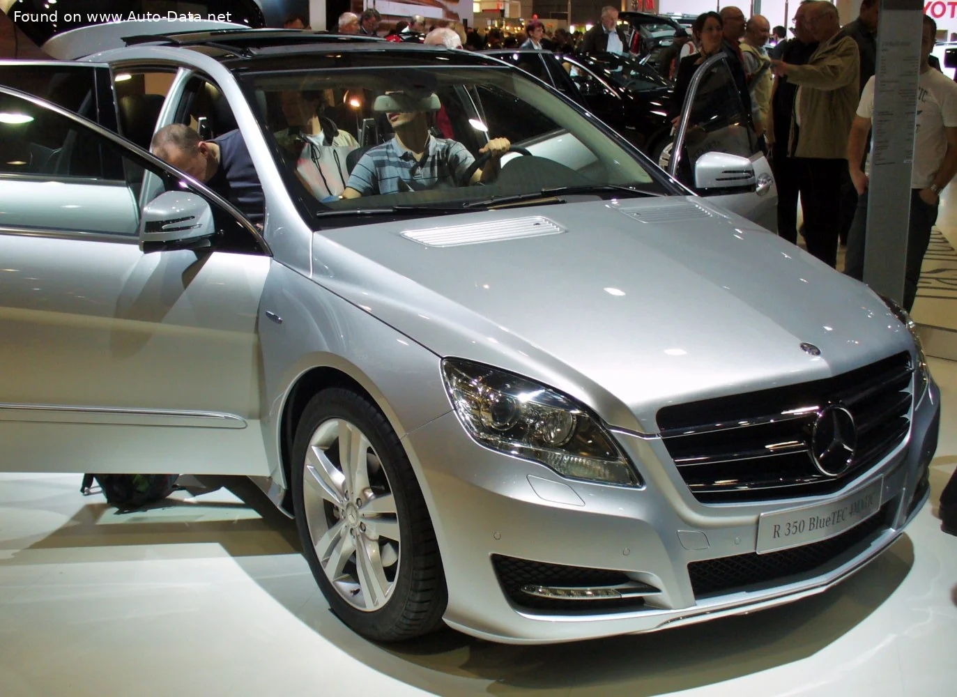 Mercedes-Benz R-class R 300 CDI V6 BlueEFFICIENCY (190 Hp) G-TRONIC2010 - 2012 thumbnail 3