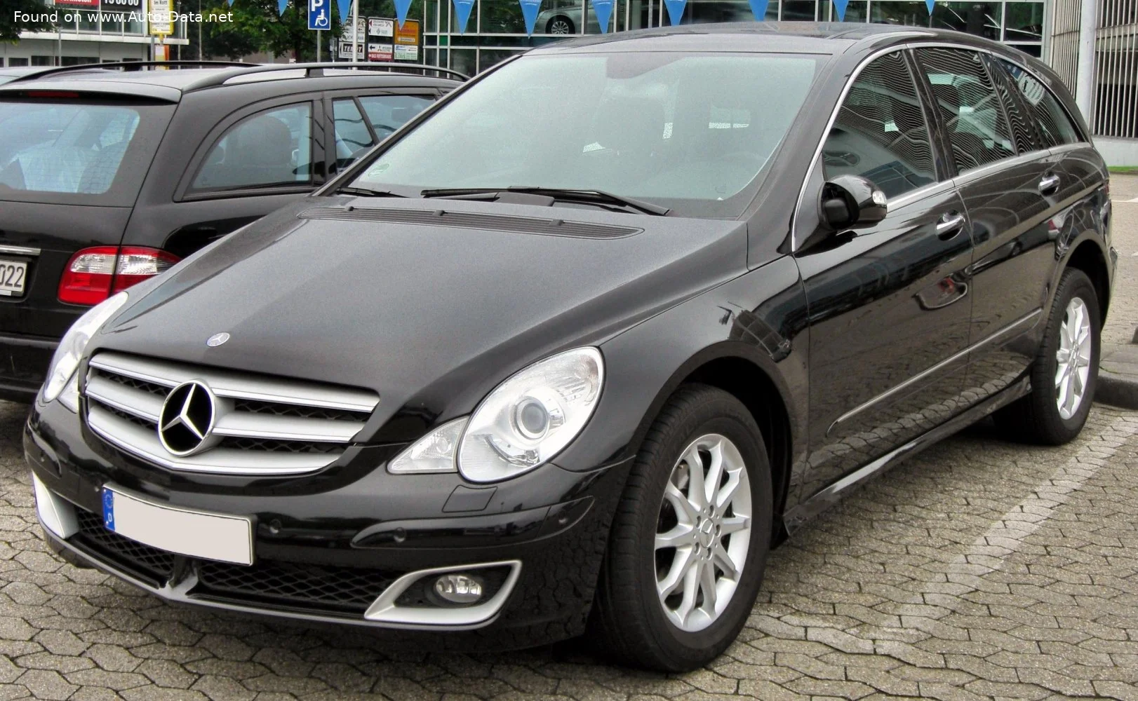 Mercedes-Benz R-class AMG R 63 V8 (510 Hp) 4MATIC 7G-TRONIC AMG SPEEDSHIFT2006 - 2007 thumbnail 2