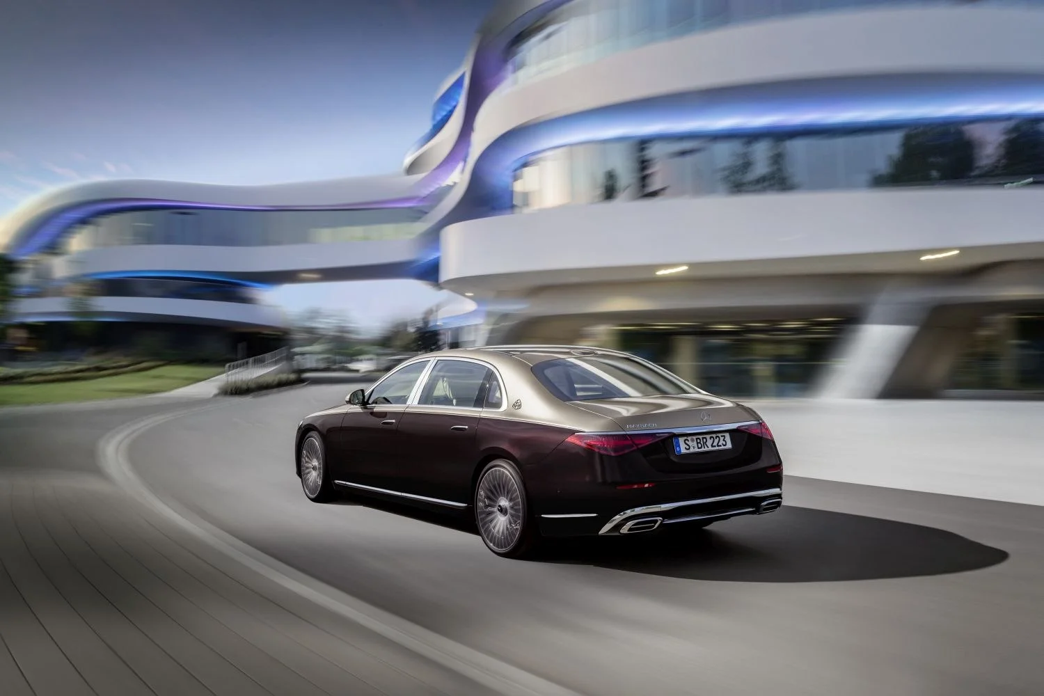 Mercedes-Benz S-class S 580 V8 (503 Hp) EQ Boost 4MATIC 9G-TRONIC2021 - thumbnail 17
