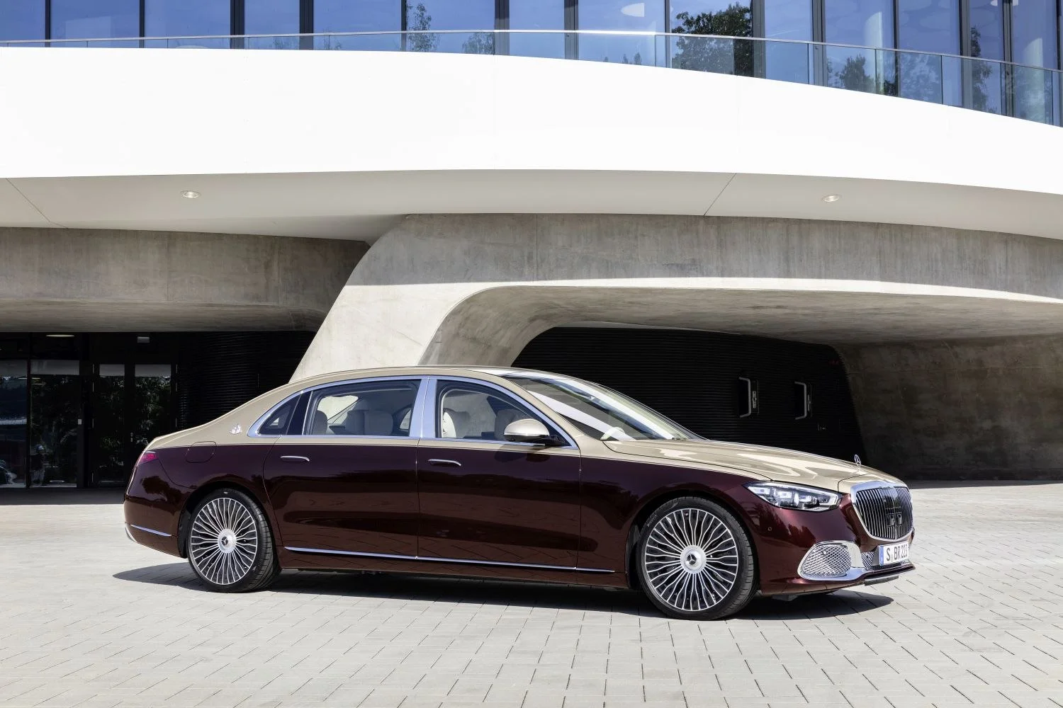 Mercedes-Benz S-class S 580 V8 (503 Hp) EQ Boost 4MATIC 9G-TRONIC2021 - thumbnail 3