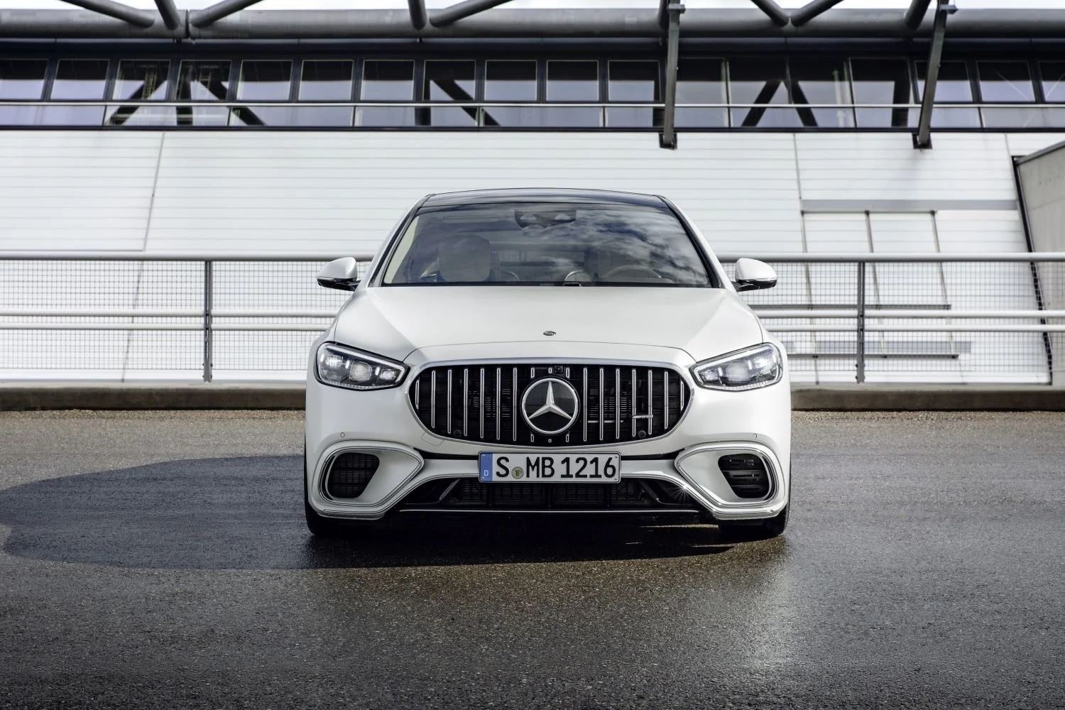 Mercedes-Benz S-class AMG S 63 E PERFORMANCE V8 (802 Hp) Plug-in Hybrid 4MATIC+ AMG SPEEDSHIFT MCT 9G2022 - thumbnail 16