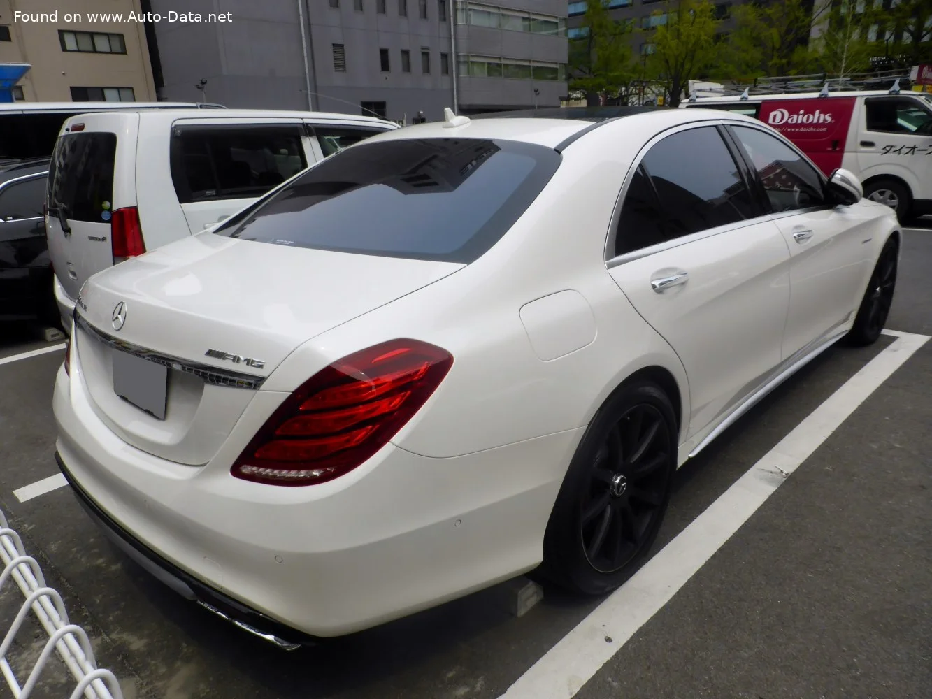 Mercedes-Benz S-class AMG S 63 V8 (585 Hp) 4MATIC AMG SPEEDSHIFT MCT2013 - 2017 thumbnail 4
