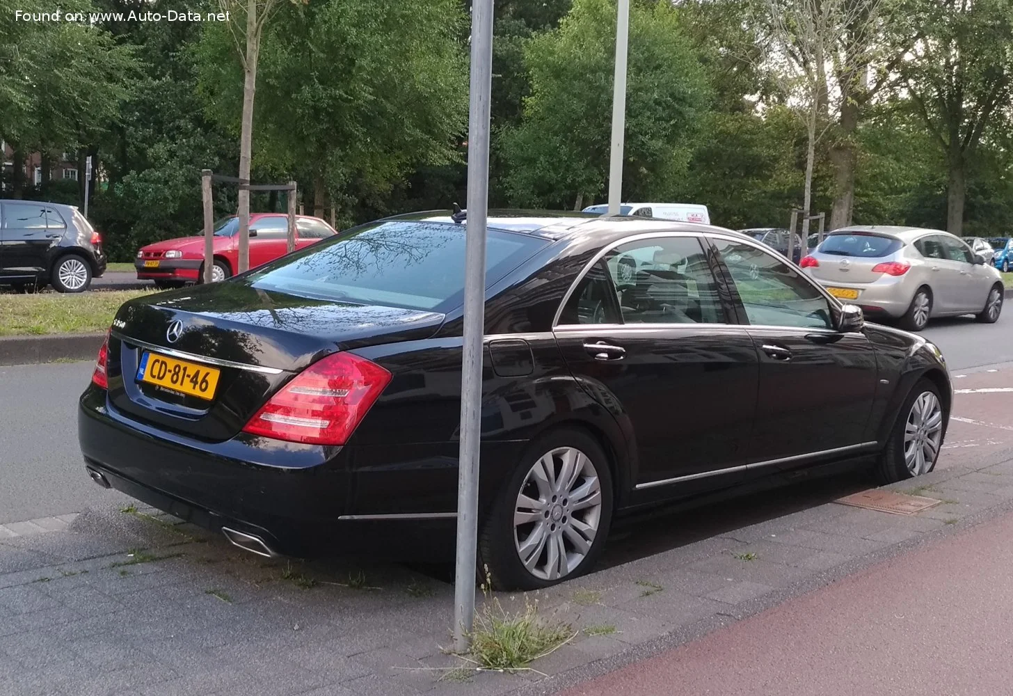 Mercedes-Benz S-class AMG S 63 V8 (525 Hp) AMG SPEEDSHIFT 7G-TRONIC2009 - 2010 thumbnail 14