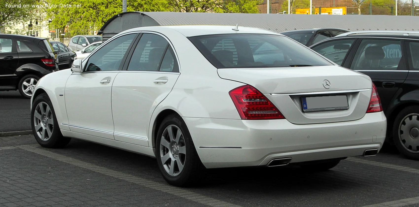 Mercedes-Benz S-class AMG S 63 V8 (525 Hp) AMG SPEEDSHIFT 7G-TRONIC2009 - 2010 thumbnail 18