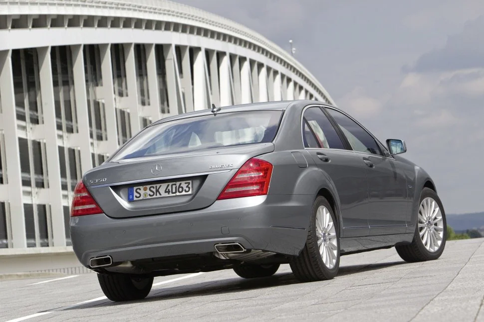 Mercedes-Benz S-class AMG S 63 V8 (525 Hp) AMG SPEEDSHIFT 7G-TRONIC2009 - 2010 thumbnail 4