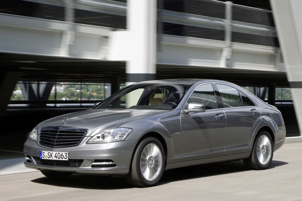 Mercedes-Benz S-class AMG S 63 V8 (525 Hp) AMG SPEEDSHIFT 7G-TRONIC2009 - 2010 thumbnail 9