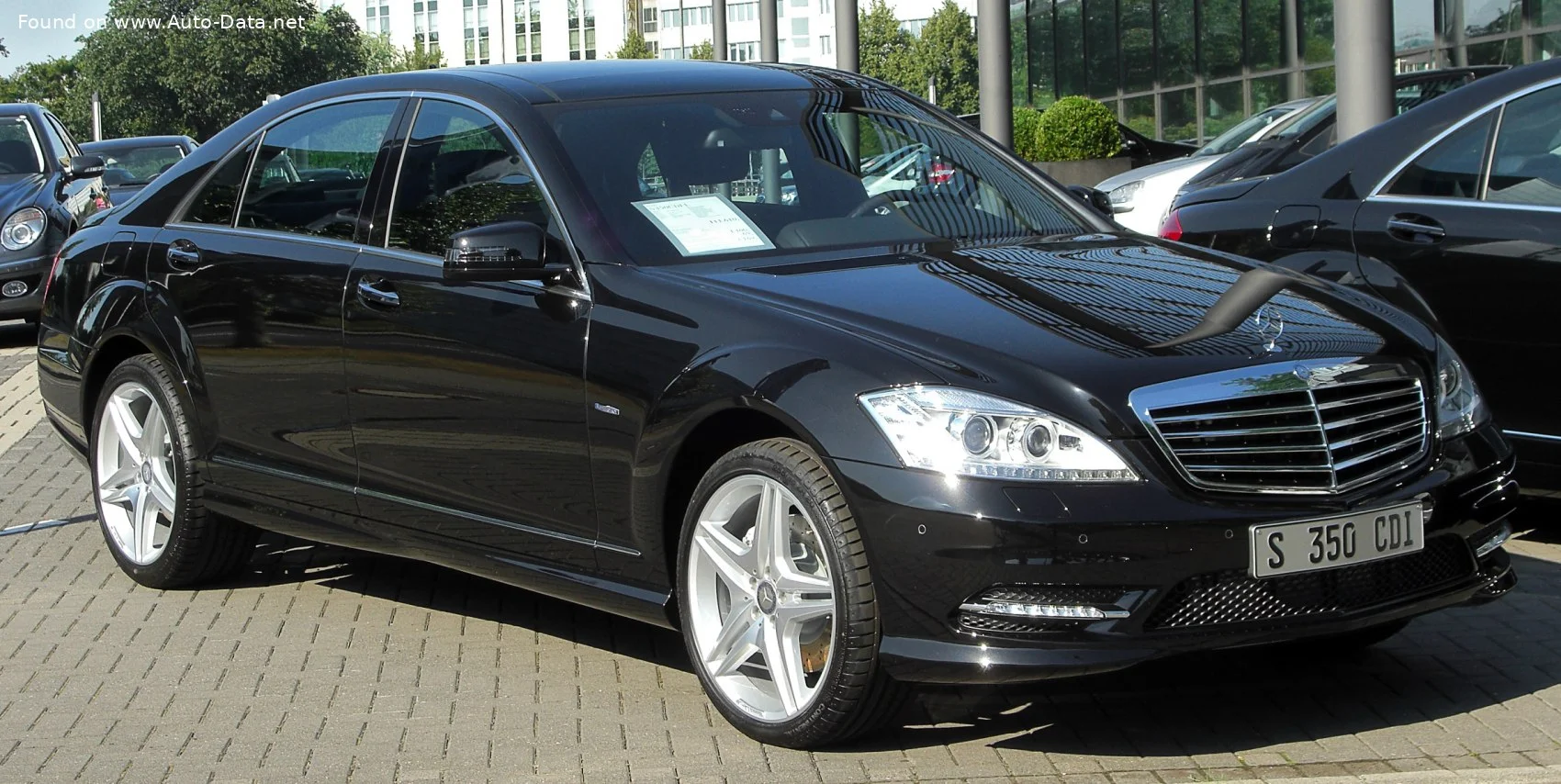 Mercedes-Benz S-class AMG S 63 V8 (525 Hp) AMG SPEEDSHIFT 7G-TRONIC2009 - 2010 thumbnail 11