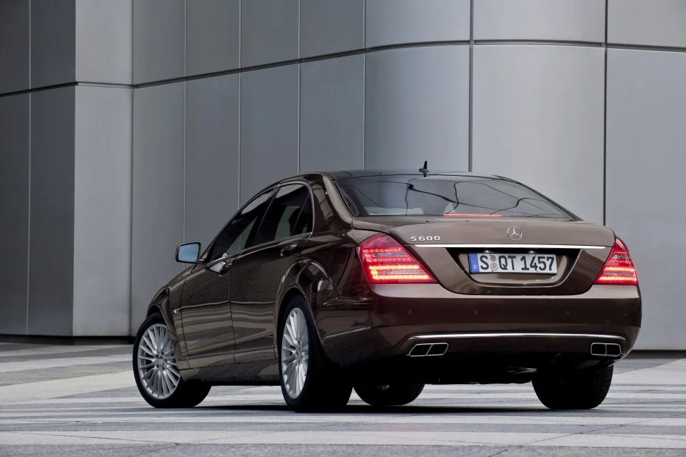 Mercedes-Benz S-class AMG S 63 V8 (525 Hp) AMG SPEEDSHIFT 7G-TRONIC2009 - 2010 thumbnail 4