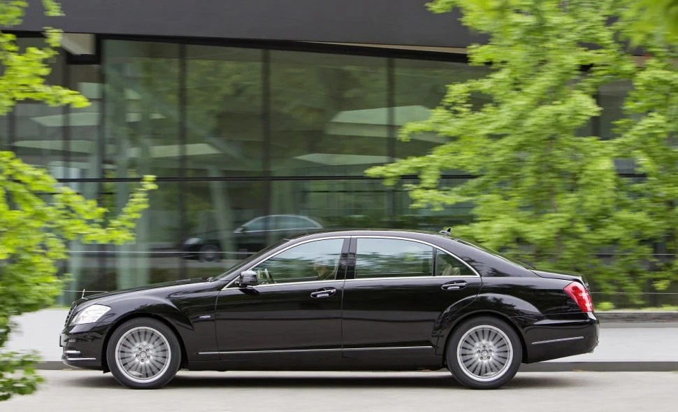 Mercedes-Benz S-class AMG S 63 V8 (525 Hp) AMG SPEEDSHIFT 7G-TRONIC2009 - 2010 thumbnail 8