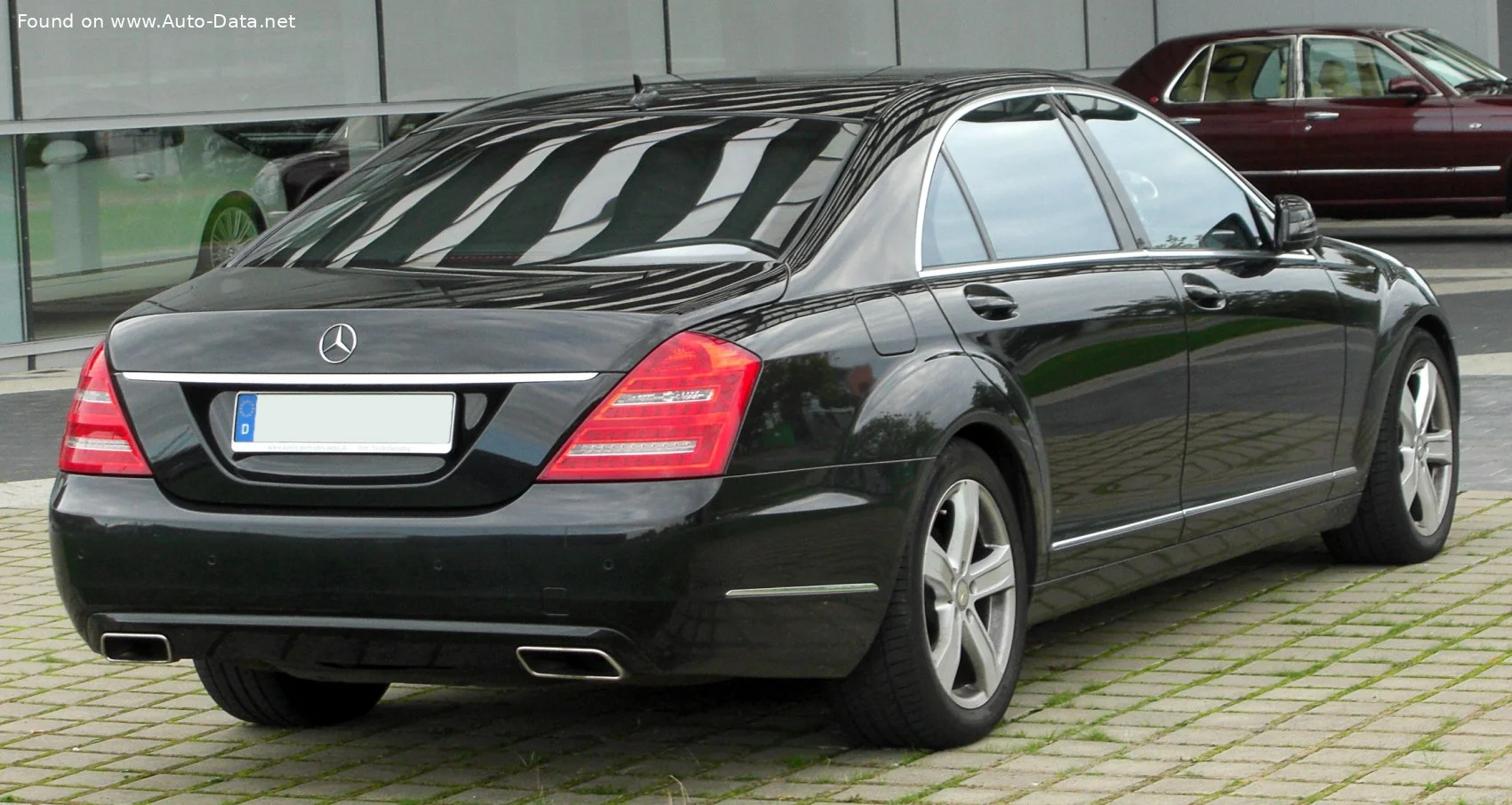 Mercedes-Benz S-class AMG S 63 V8 (525 Hp) AMG SPEEDSHIFT 7G-TRONIC2009 - 2010 thumbnail 10