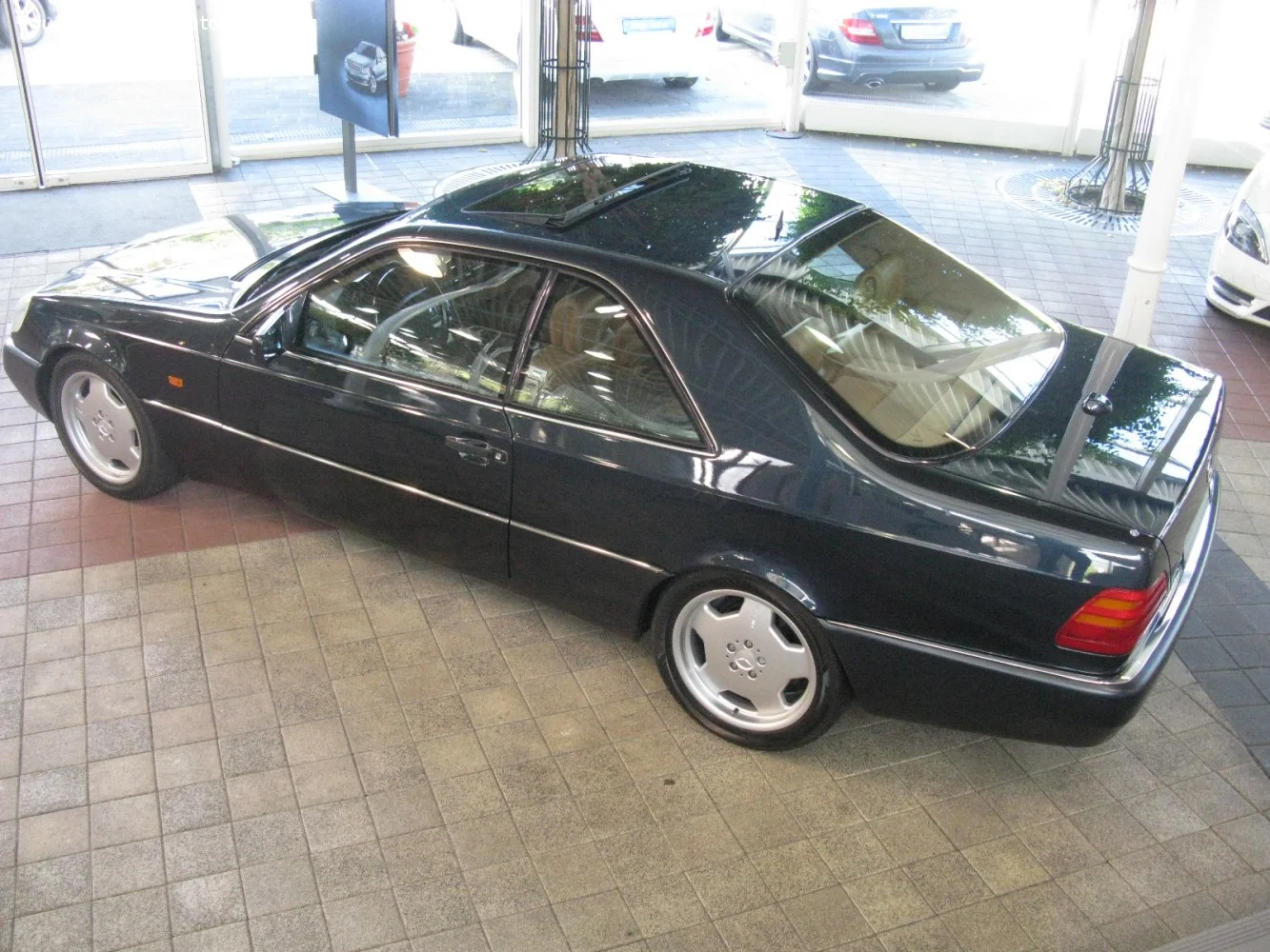 Mercedes-Benz S-class 500 SEC V8 (320 Hp) 4G-TRONIC1992 - 1993 thumbnail 11