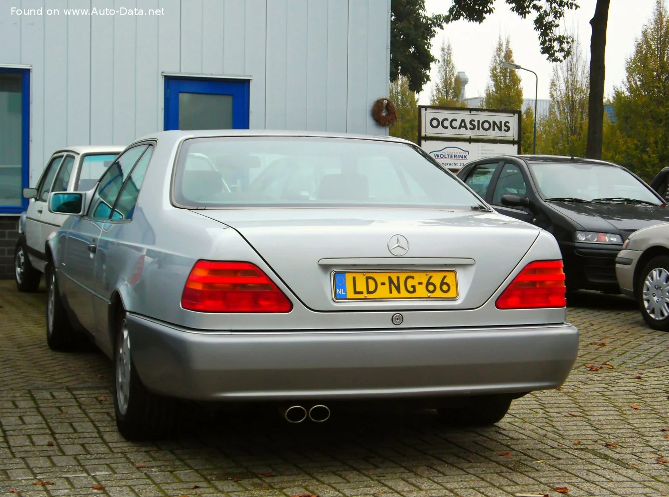 Mercedes-Benz S-class 500 SEC V8 (320 Hp) 4G-TRONIC1992 - 1993 thumbnail 15
