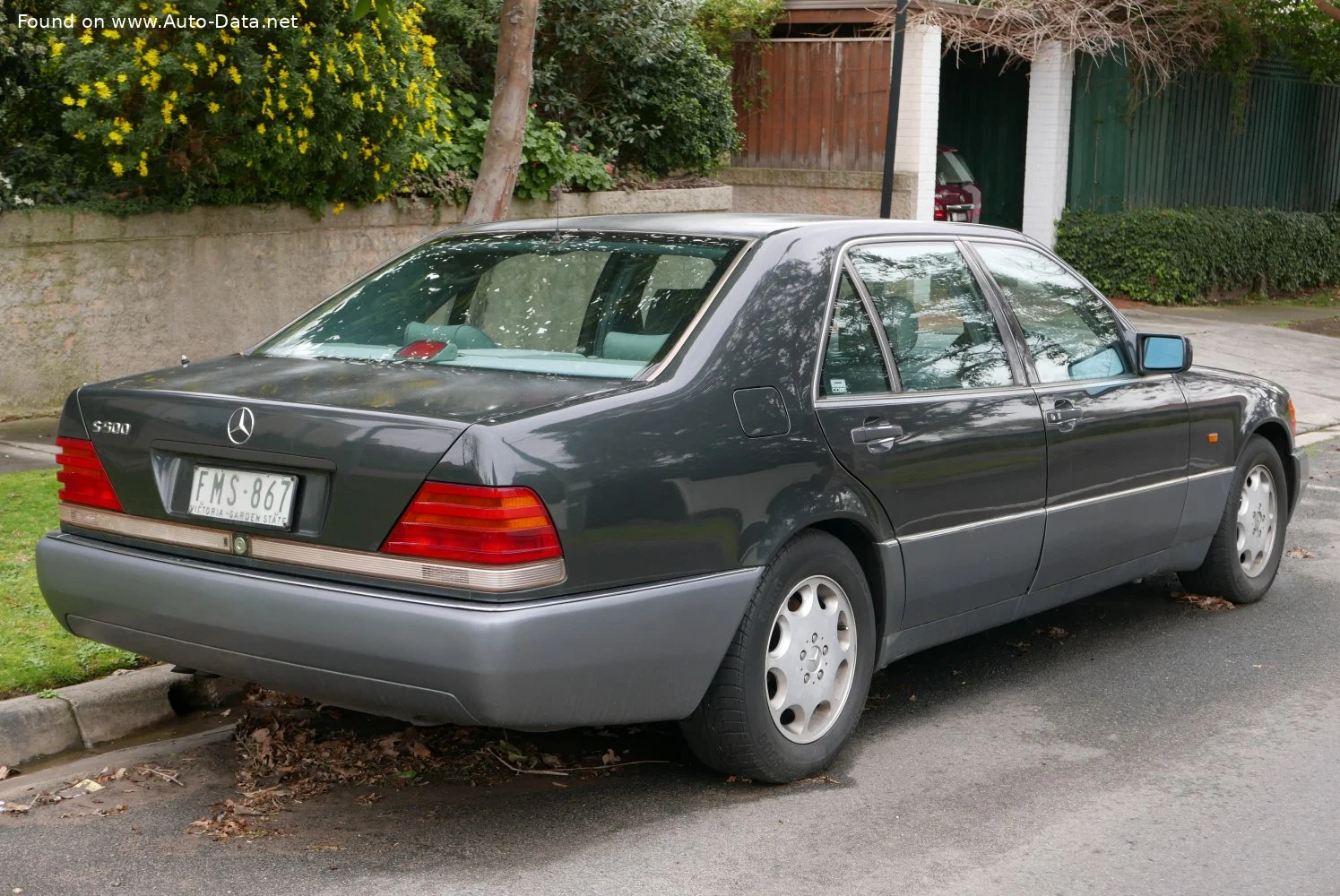 Mercedes-Benz S-class 300 SE (231 Hp)1991 - 1993 thumbnail 4