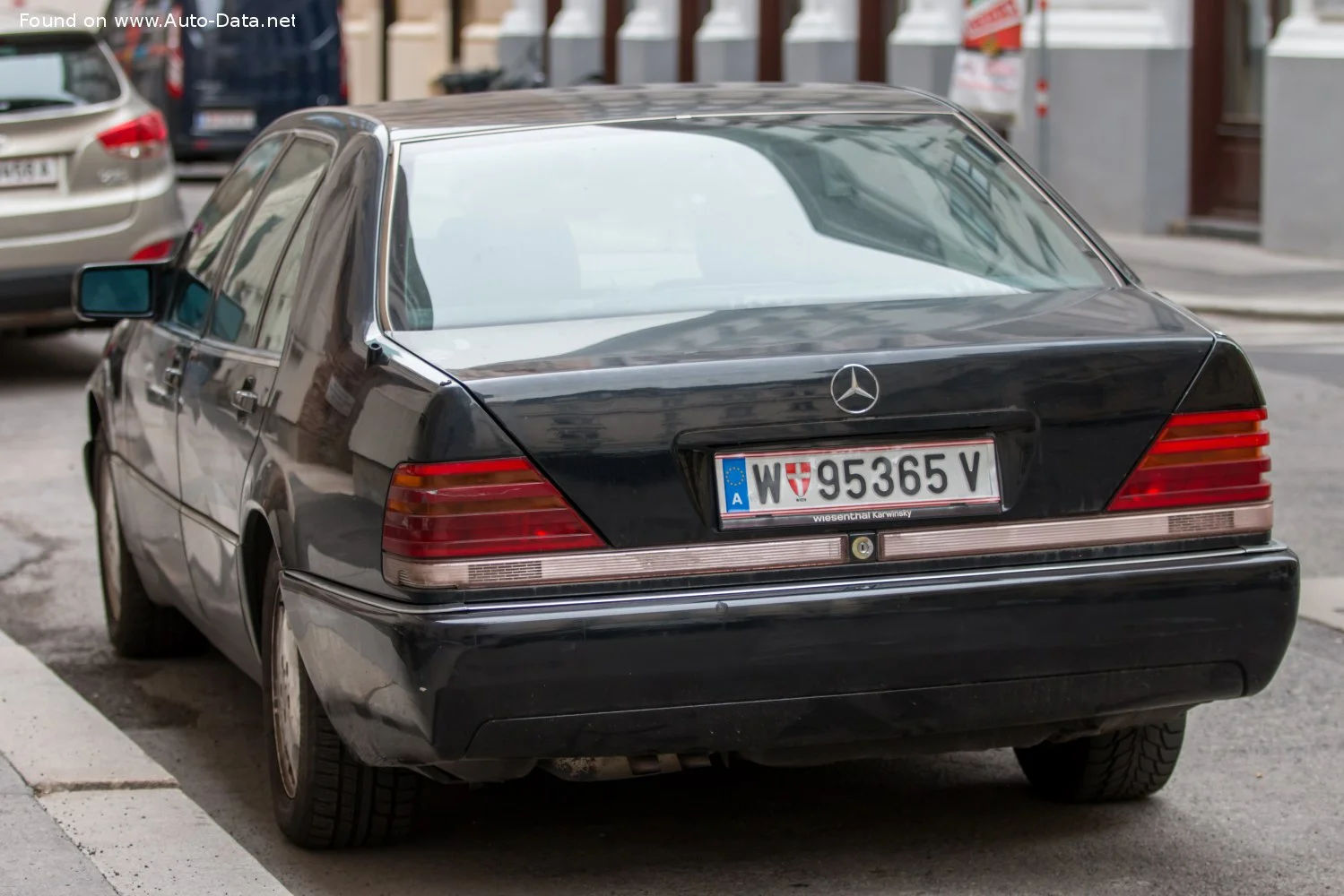 Mercedes-Benz S-class 300 SE (231 Hp)1991 - 1993 thumbnail 11