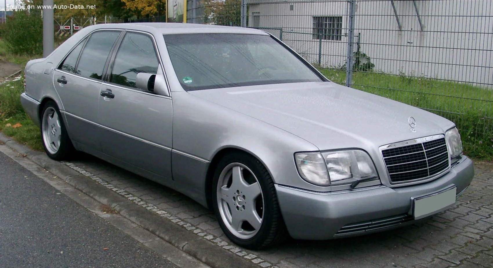 Mercedes-Benz S-class 300 SE (231 Hp)1991 - 1993 thumbnail 12