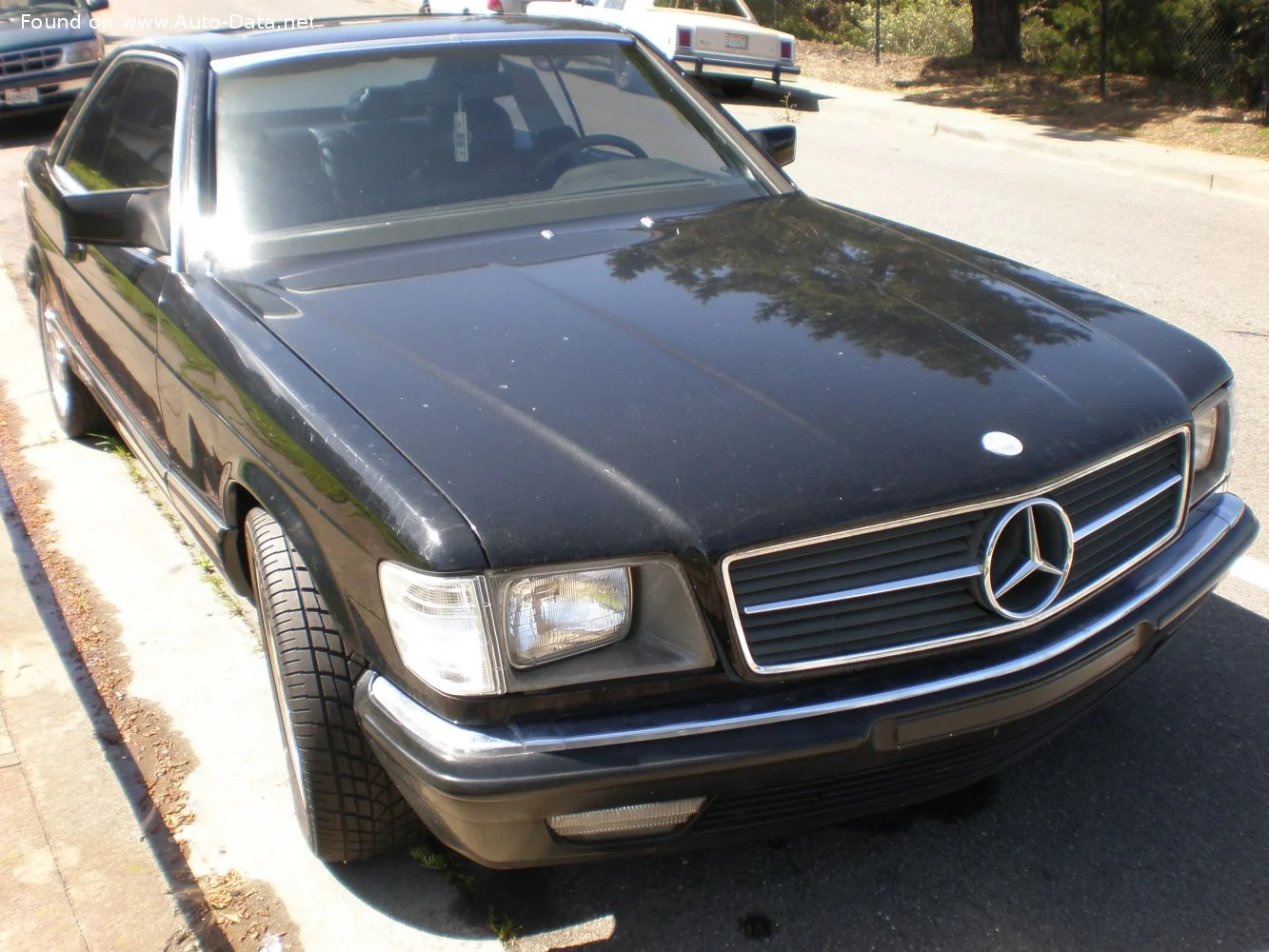 Mercedes-Benz S-class 420 SEC V8 (218 Hp) Automatic1985 - 1987 thumbnail 3