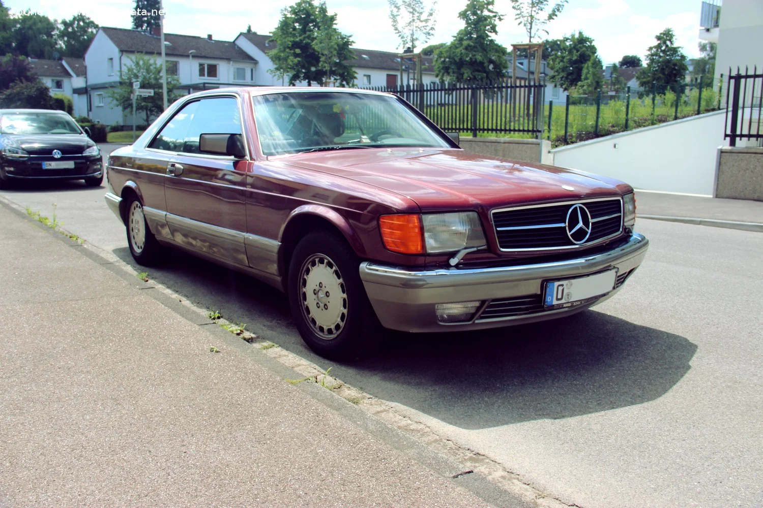 Mercedes-Benz S-class 420 SEC V8 (218 Hp) Automatic1985 - 1987 thumbnail 6