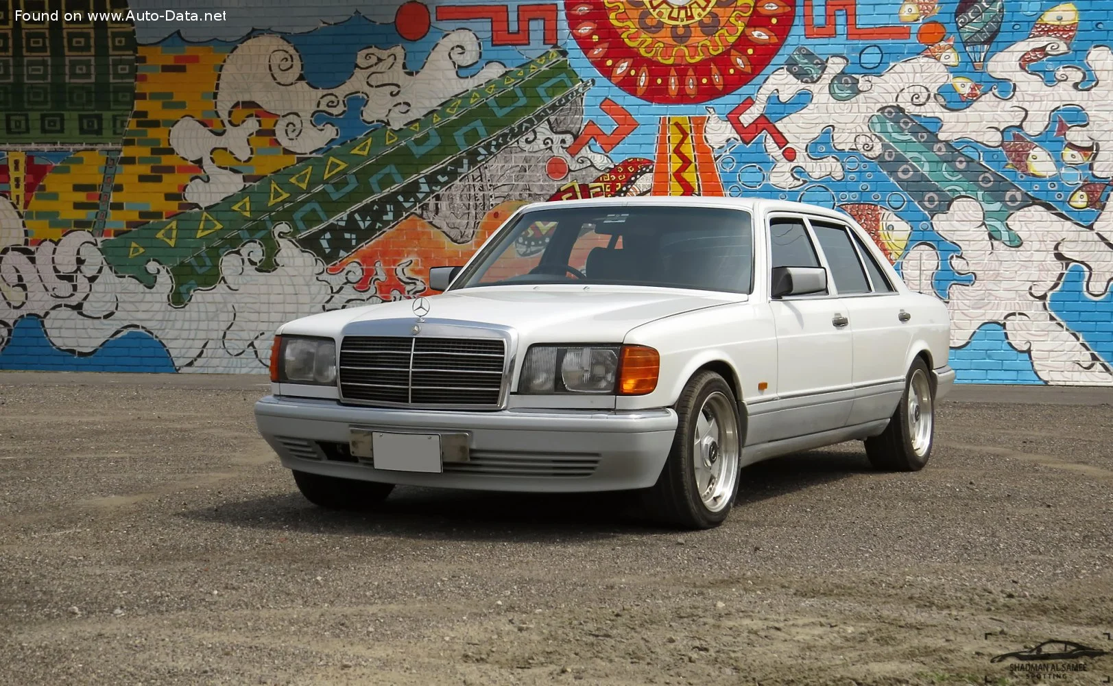 Mercedes-Benz S-class 260 SE (166 Hp)1985 - 1986 thumbnail 8