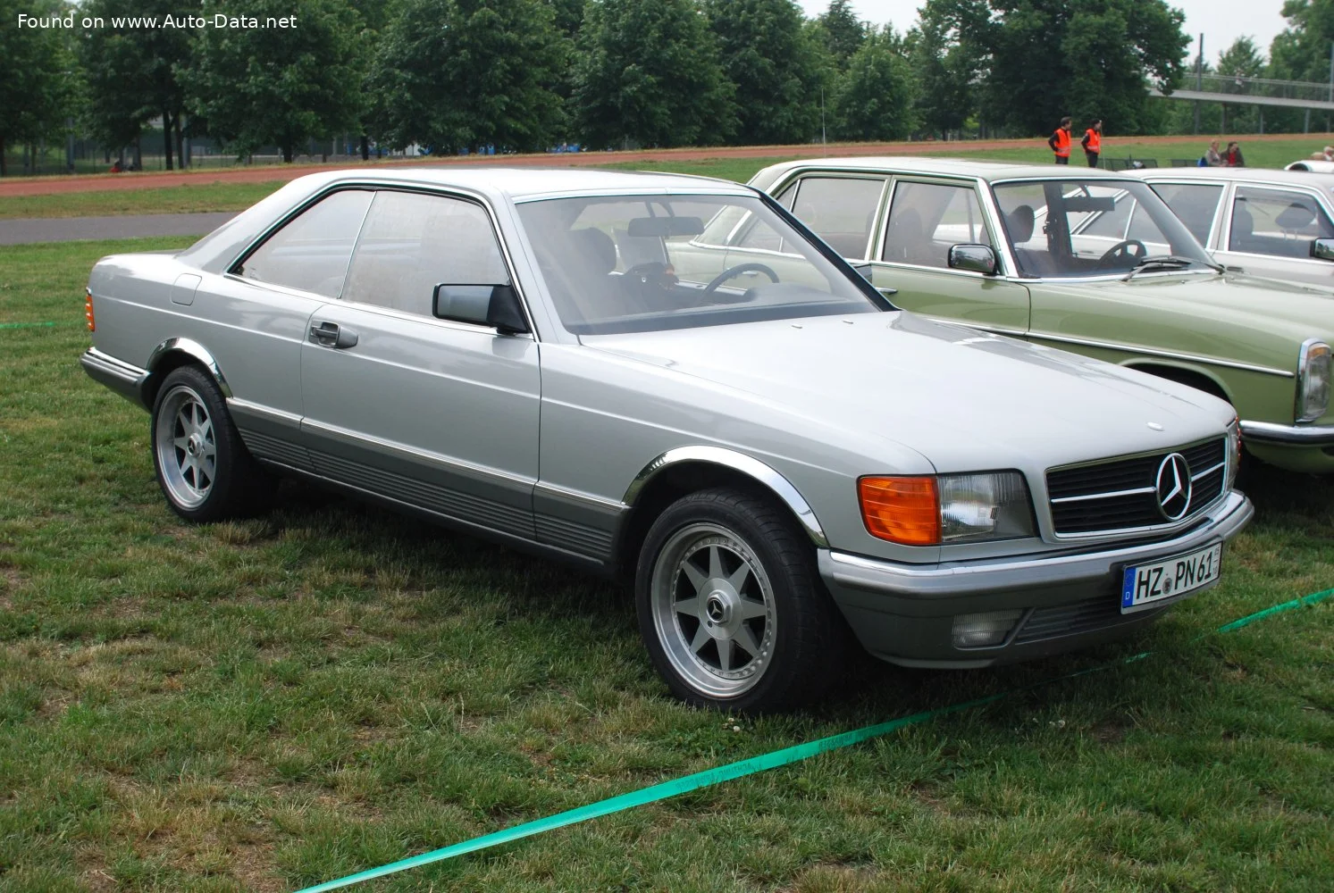 Mercedes-Benz S-class 380 SEC V8 (204 Hp) Automatic1980 - 1985 - 1