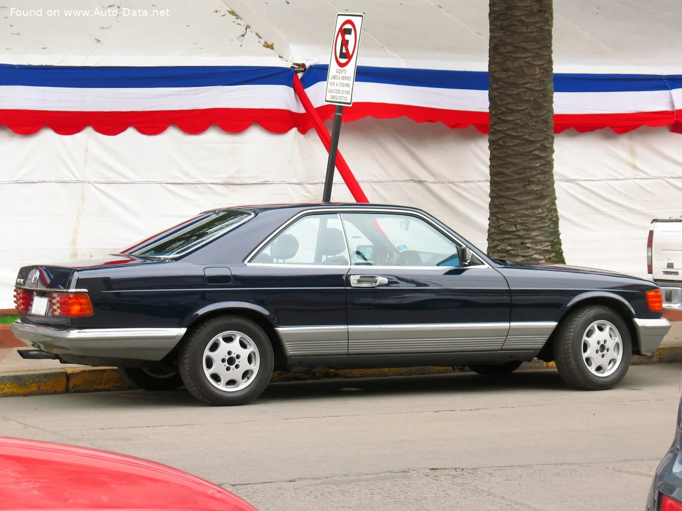 Mercedes-Benz S-class 380 SEC V8 (204 Hp) Automatic1980 - 1985 thumbnail 6