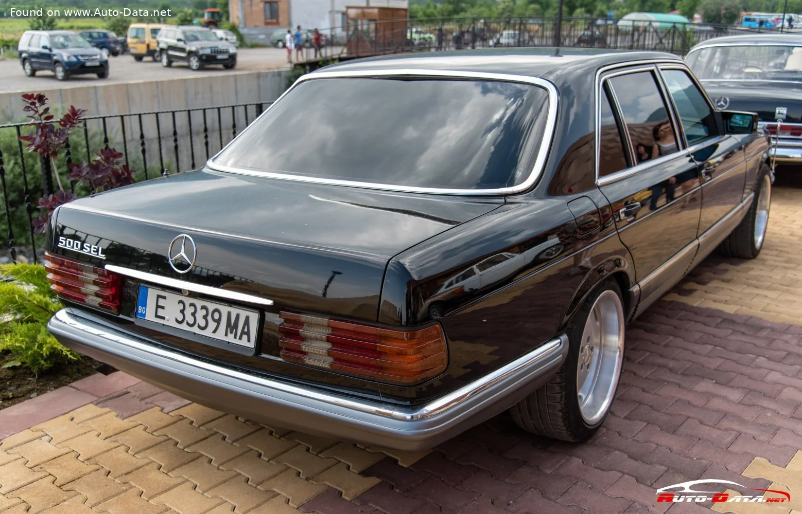 Mercedes-Benz S-class 280 SEL (185 Hp)1979 - 1985 thumbnail 2