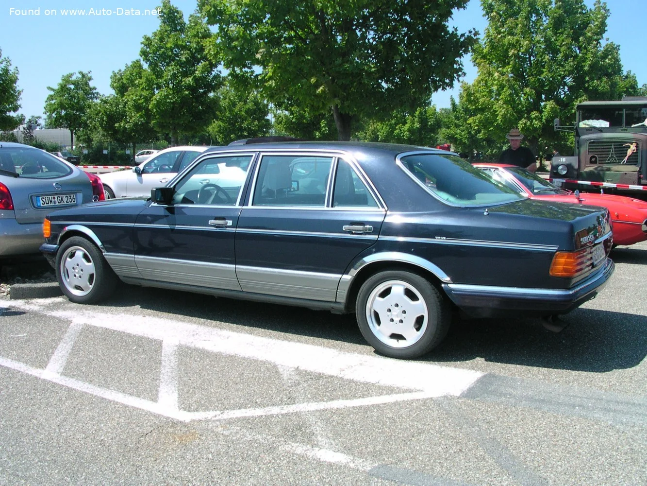 Mercedes-Benz S-class 280 SEL (185 Hp)1979 - 1985 thumbnail 7