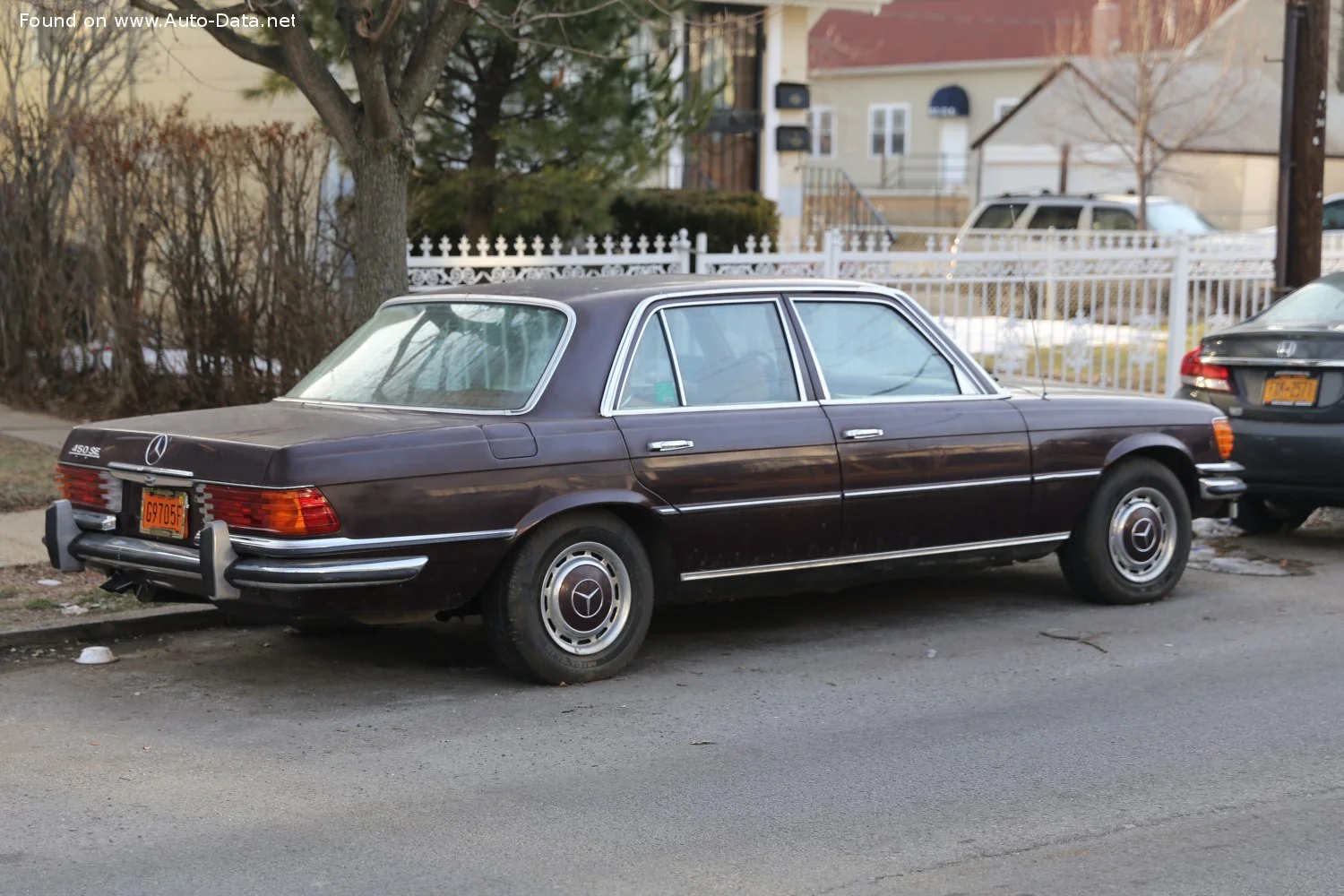 Mercedes-Benz S-class 280 S (156 Hp)1976 - 1980 thumbnail 10
